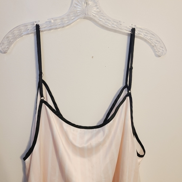 Venus | Women's Pink & White Striped Satin Feel Camisole PJ Top (US Size 2X) - Picture 8 of 9